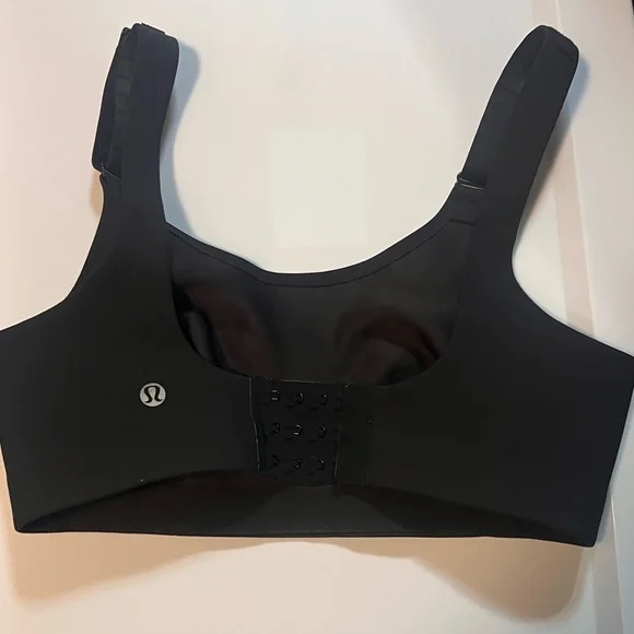 Lululemon Booby Bracer - Picture 4 of 5